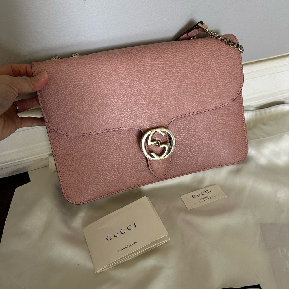 Authentic Gucci Interlocking GG crossbody bag